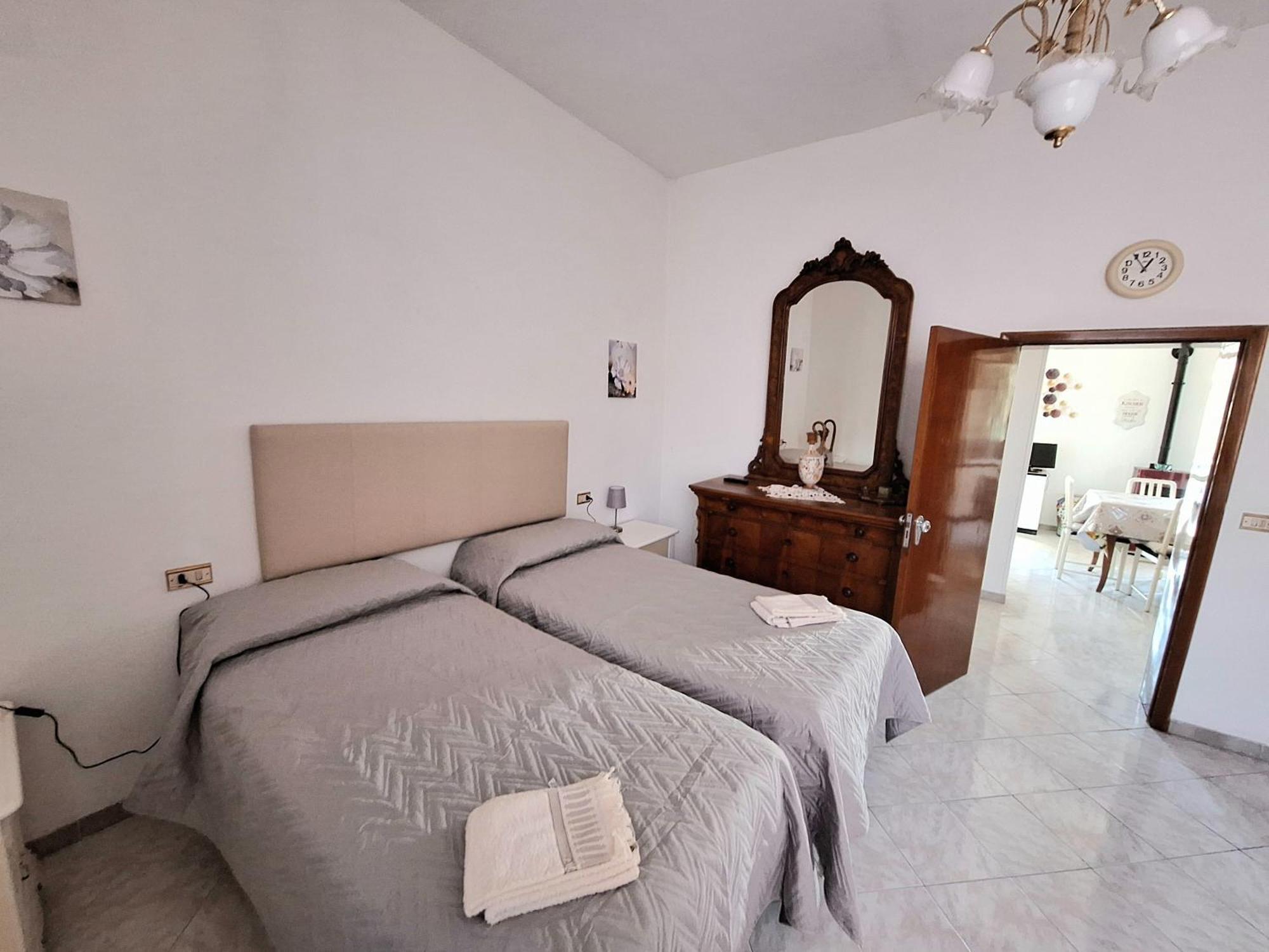 Casa Maria Castel Del Piano Appartamento Vista Montagna In Zona Centrale エクステリア 写真